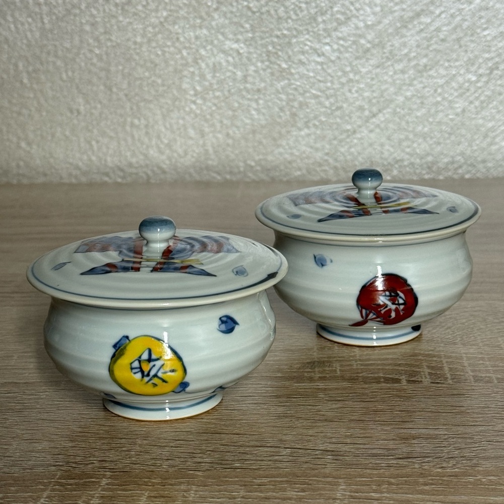 Mid Century Japanese Imari Wear Porcelain Lidded Tea Cups Lot Of 2